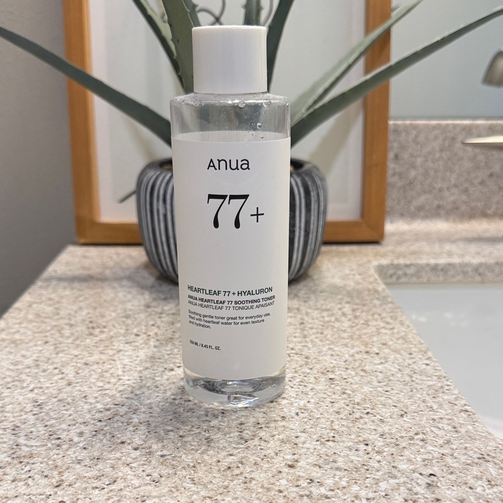 Heartleaf 77+ Hyaluronic Toner